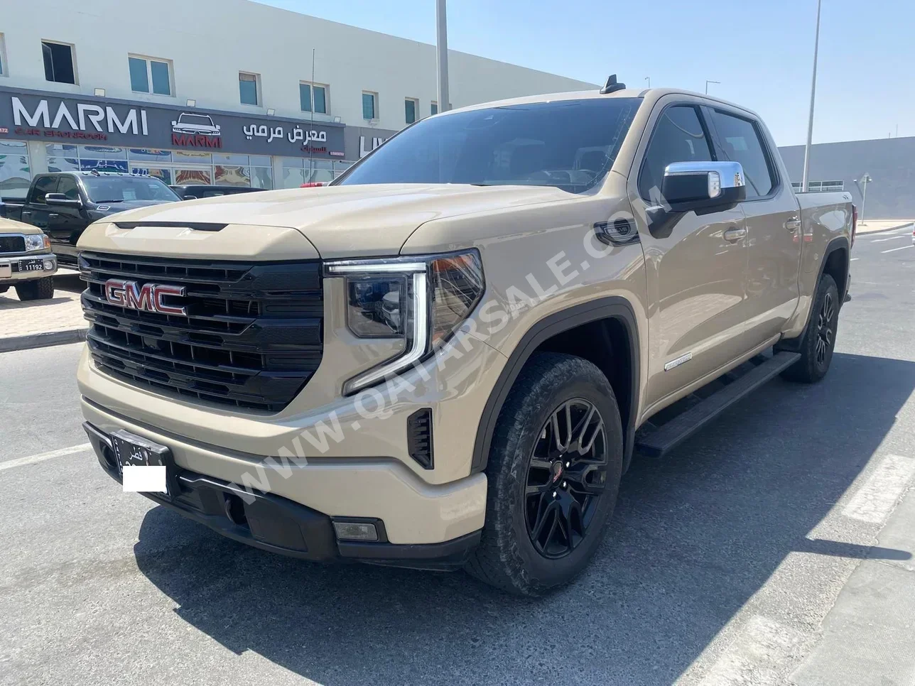 GMC  Sierra  Elevation  2022  Automatic  42,000 Km  8 Cylinder  Four Wheel Drive (4WD)  Pick Up  Beige  With Warranty