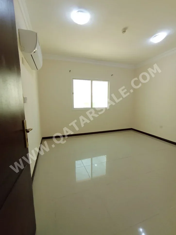 2 Bedrooms  Apartment  in Al Wakrah -  Al Wakrah  Not Furnished