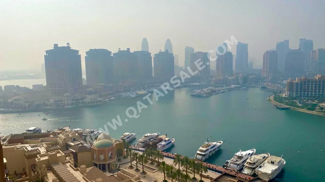 1 Bedrooms  Apartment  For Rent  in Doha -  The Pearl  Semi Furnished