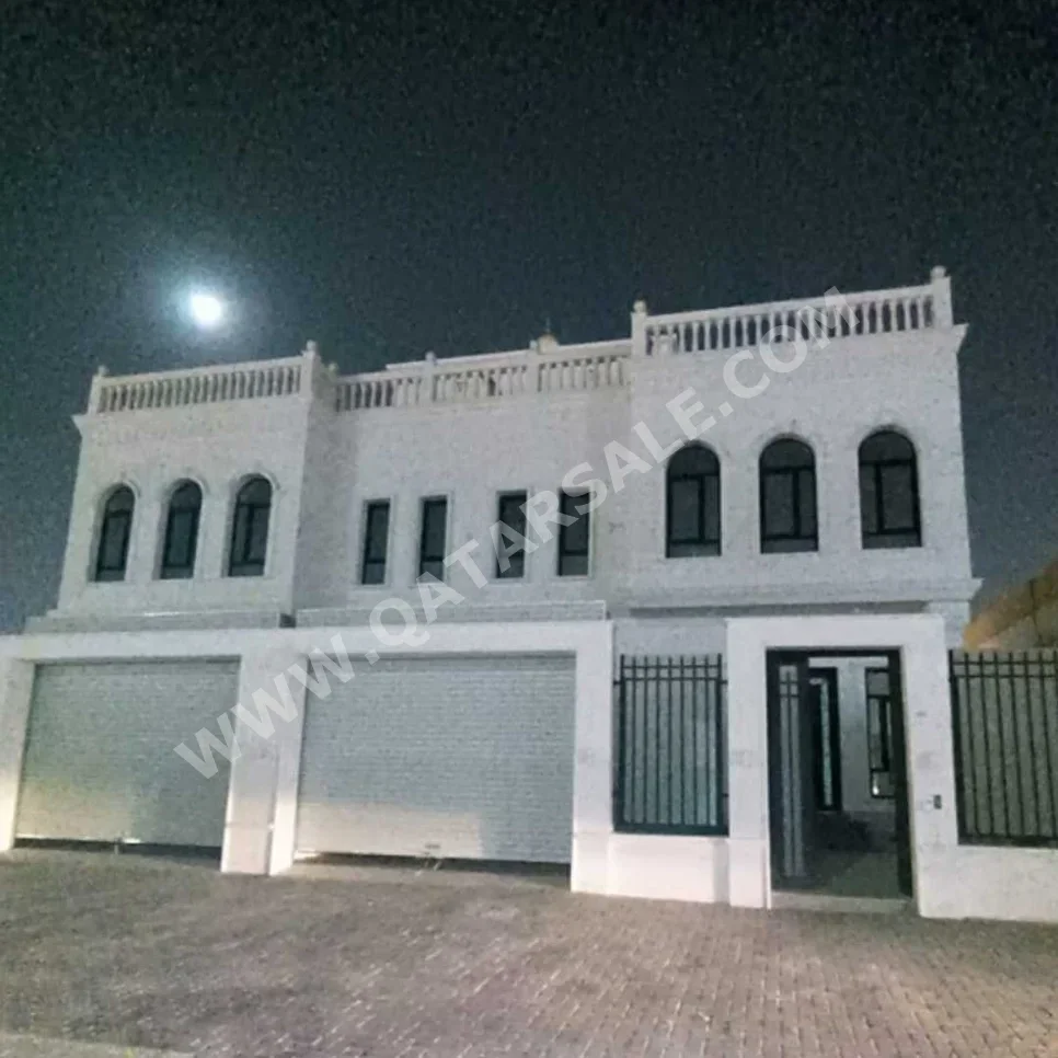 Family Residential  - Not Furnished  - Doha  - Madinat Khalifa South  - 8 Bedrooms