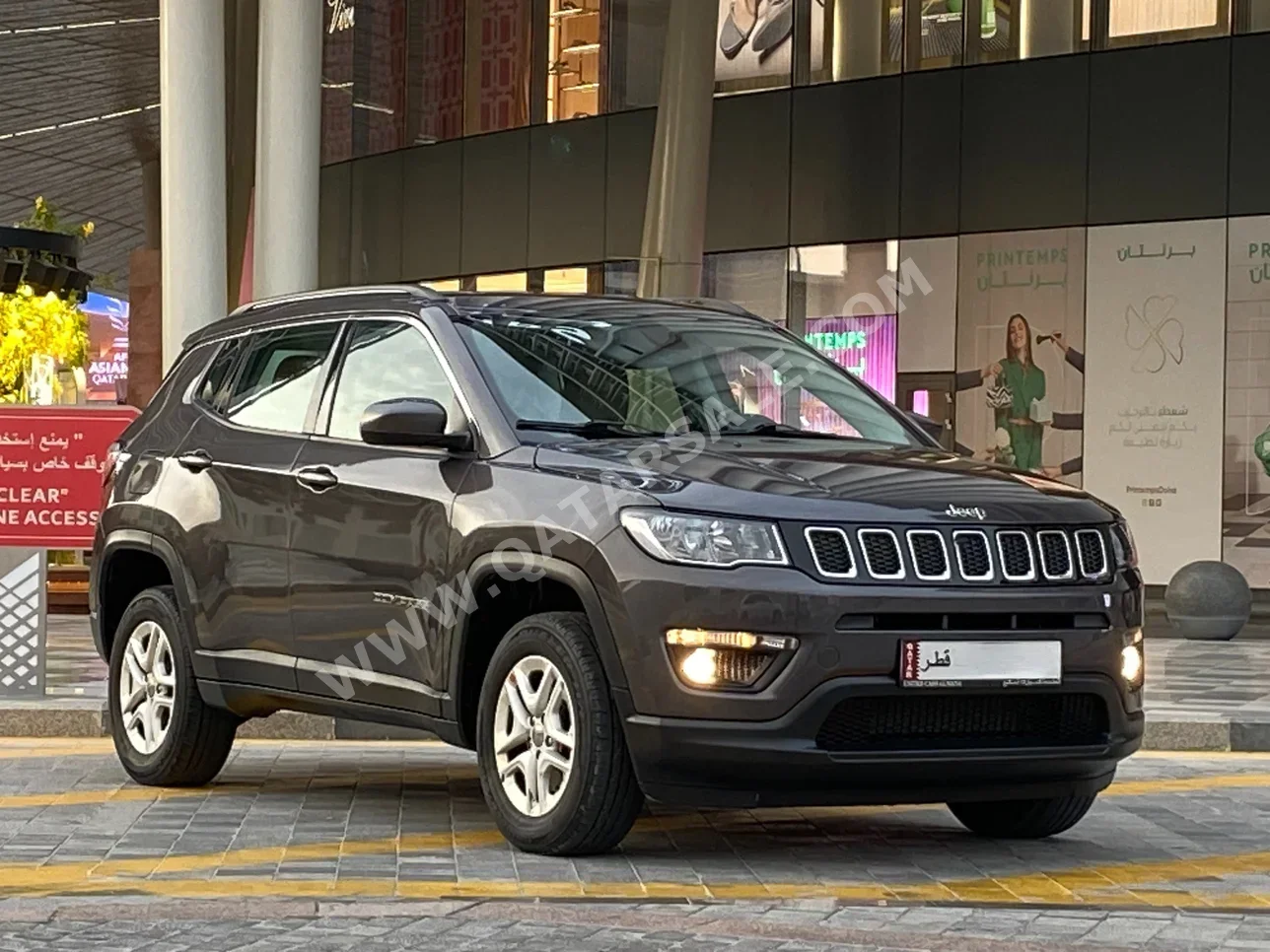 Jeep  Compass  longitude  2019  Automatic  55,000 Km  4 Cylinder  All Wheel Drive (AWD)  SUV  Gray