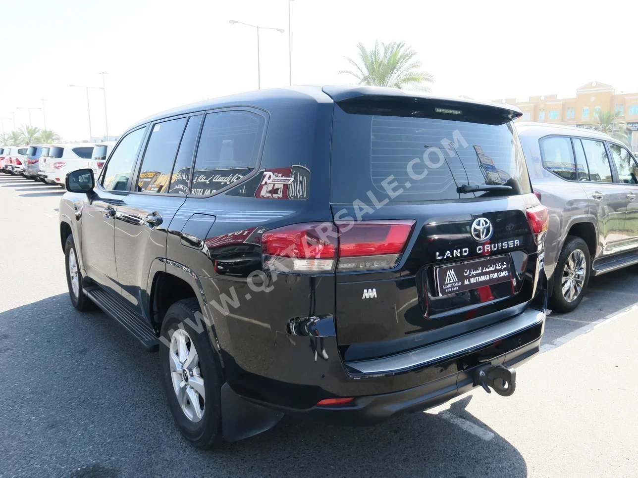 Toyota  Land Cruiser  GXR  2022  Automatic  45٬000 Km  6 Cylinder  Four Wheel Drive (4WD)  SUV  Black  With Warranty