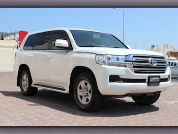  Toyota  Land Cruiser  GXR  2019  Automatic  100,000 Km  6 Cylinder  Four Wheel Drive (4WD)  SUV  White  With Warranty