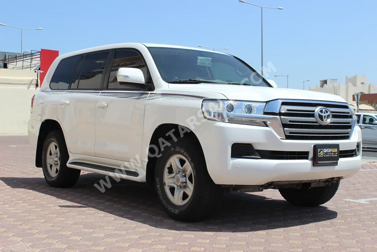  Toyota  Land Cruiser  GXR  2019  Automatic  100,000 Km  6 Cylinder  Four Wheel Drive (4WD)  SUV  White  With Warranty