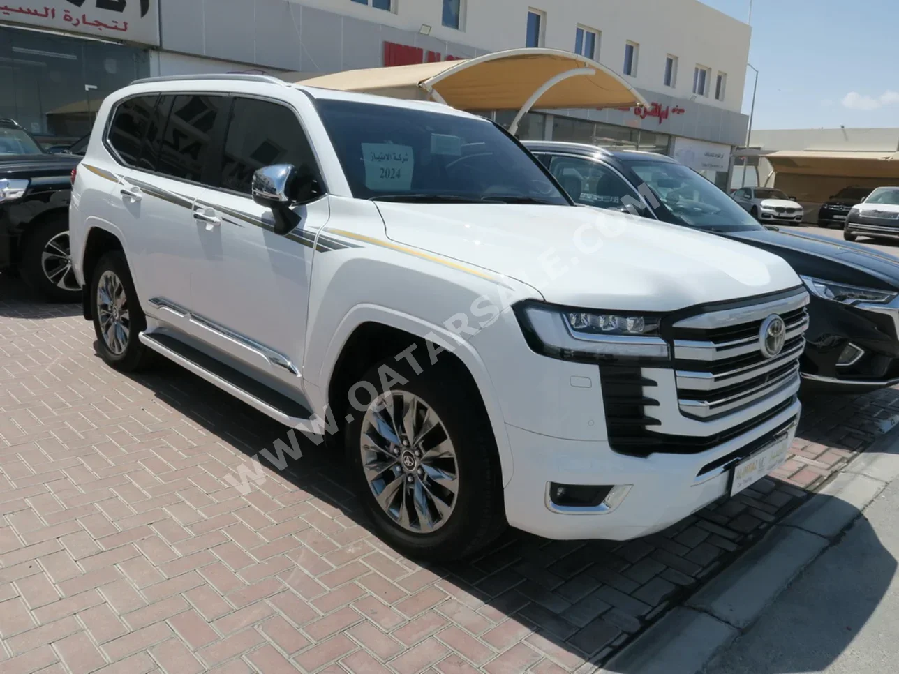 Toyota  Land Cruiser  VXR Twin Turbo  2024  Automatic  8,000 Km  6 Cylinder  Four Wheel Drive (4WD)  SUV  White  With Warranty