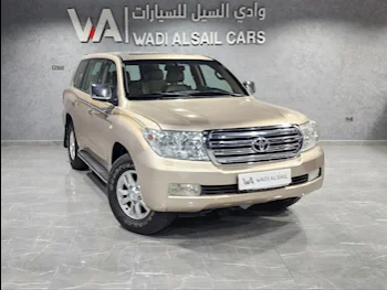 Toyota  Land Cruiser  VXR  2009  Automatic  187,000 Km  8 Cylinder  Four Wheel Drive (4WD)  SUV  Gold