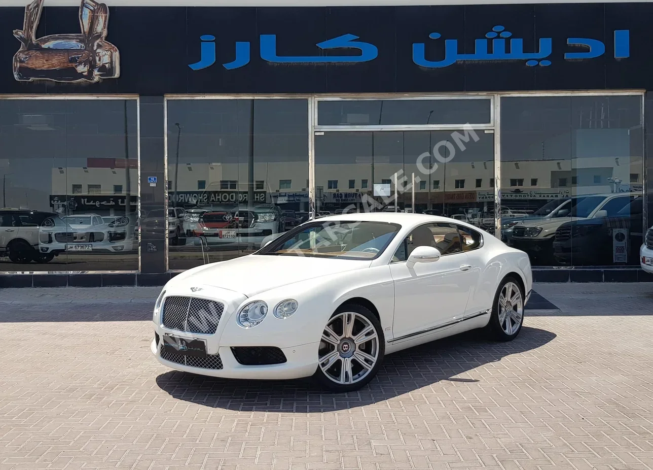 Bentley  Concours  2015  Automatic  79٬000 Km  12 Cylinder  All Wheel Drive (AWD)  Coupe / Sport  White