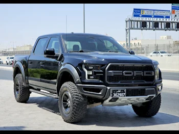 Ford  Raptor  2017  Automatic  92,000 Km  6 Cylinder  Four Wheel Drive (4WD)  Pick Up  Black