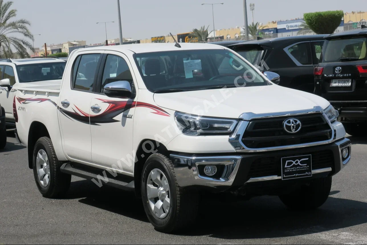 Toyota  Hilux  2023  Manual  0 Km  4 Cylinder  Four Wheel Drive (4WD)  Pick Up  White  With Warranty