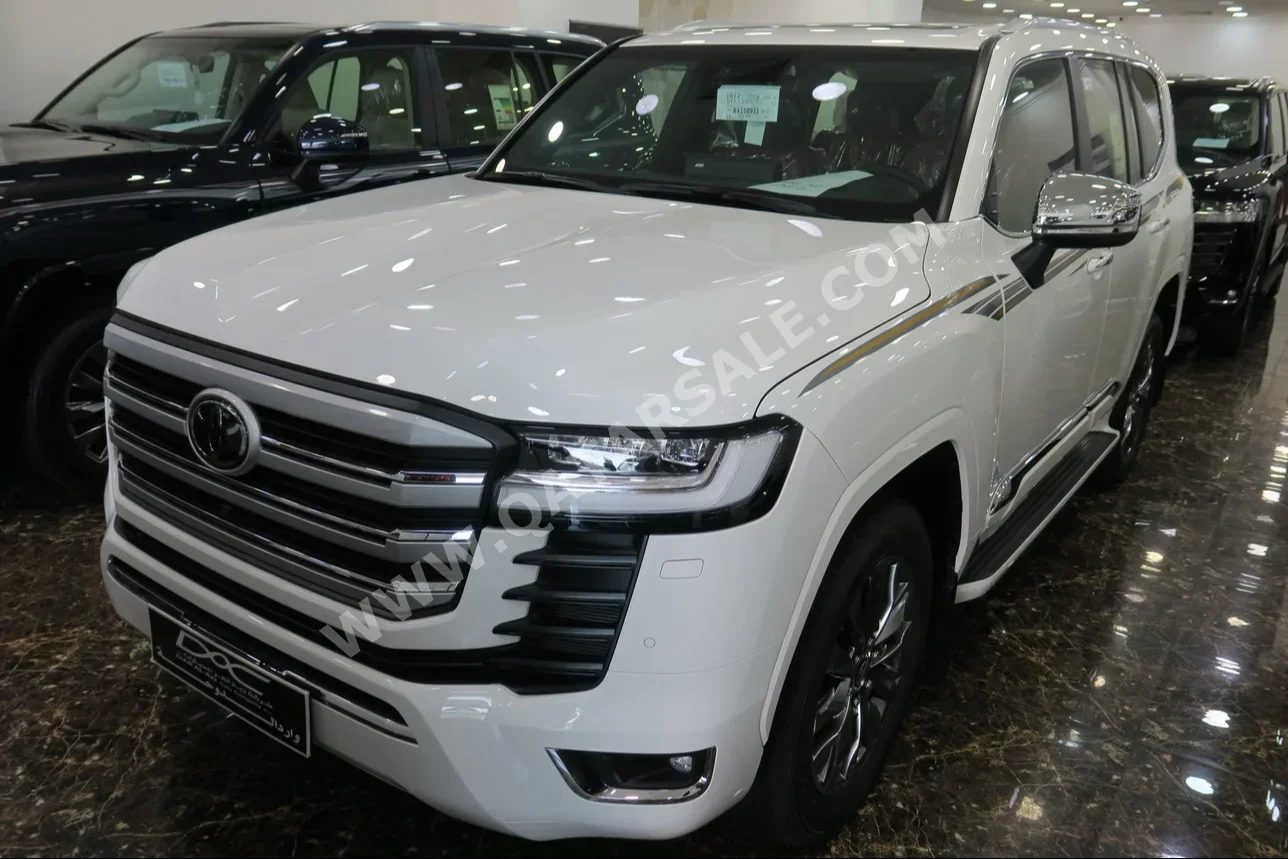 Toyota  Land Cruiser  VXR Twin Turbo  2024  Automatic  0 Km  6 Cylinder  Four Wheel Drive (4WD)  SUV  White  With Warranty