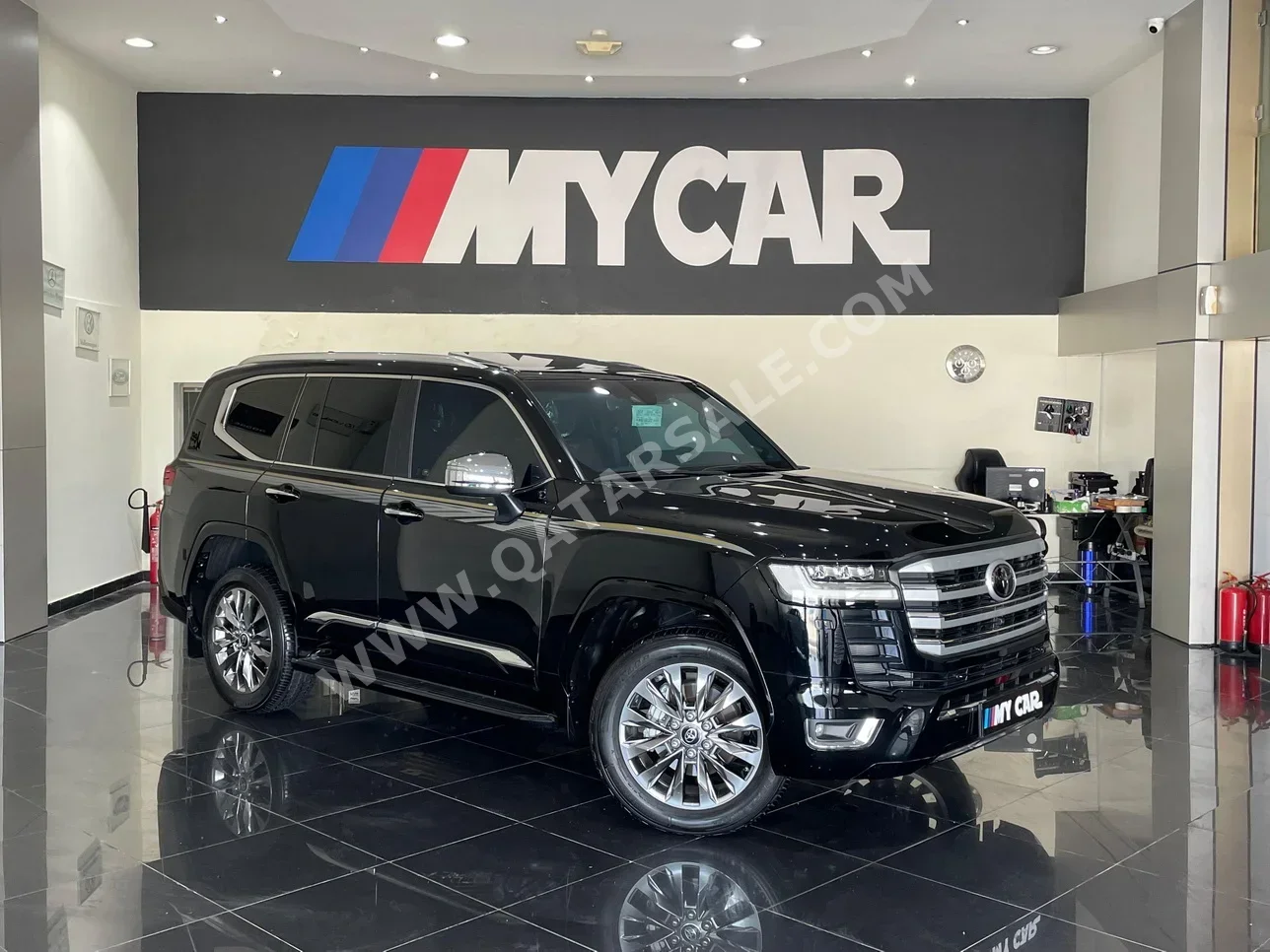 Toyota  Land Cruiser  VXR Twin Turbo  2023  Automatic  23٬000 Km  6 Cylinder  Four Wheel Drive (4WD)  SUV  Black  With Warranty