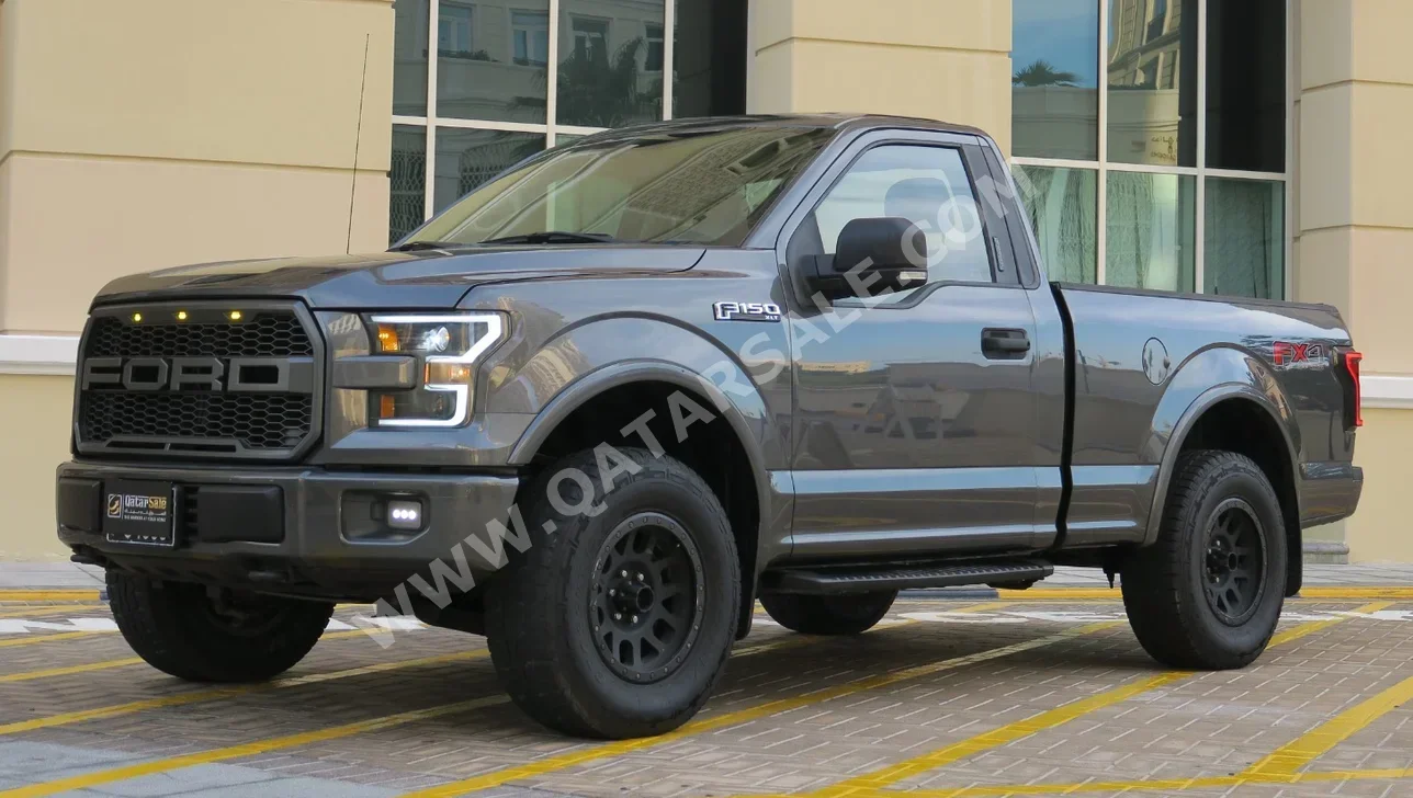 Ford  F  150  2016  Automatic  153,000 Km  8 Cylinder  Four Wheel Drive (4WD)  Pick Up  Gray