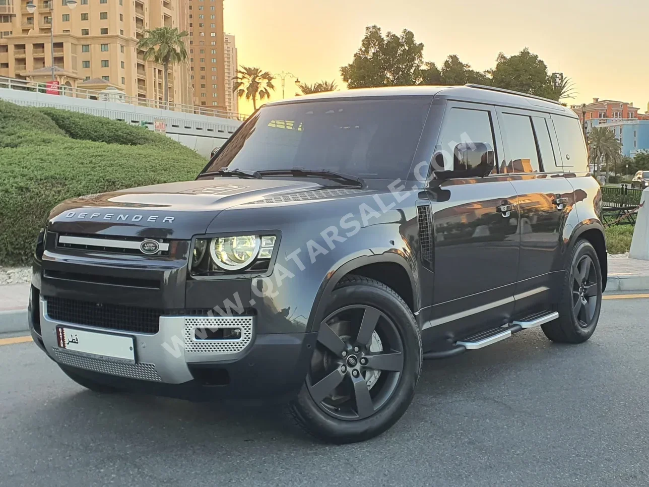 Land Rover  Defender  110 HSE  2023  Automatic  50,900 Km  6 Cylinder  Four Wheel Drive (4WD)  SUV  Gray  With Warranty