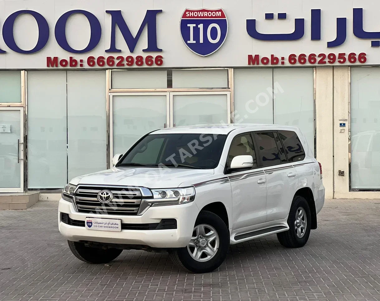 Toyota  Land Cruiser  GXR  2020  Automatic  162,000 Km  6 Cylinder  Four Wheel Drive (4WD)  SUV  White