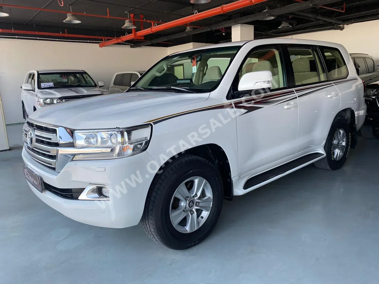 Toyota  Land Cruiser  GXR  2018  Automatic  297,000 Km  6 Cylinder  Four Wheel Drive (4WD)  SUV  White