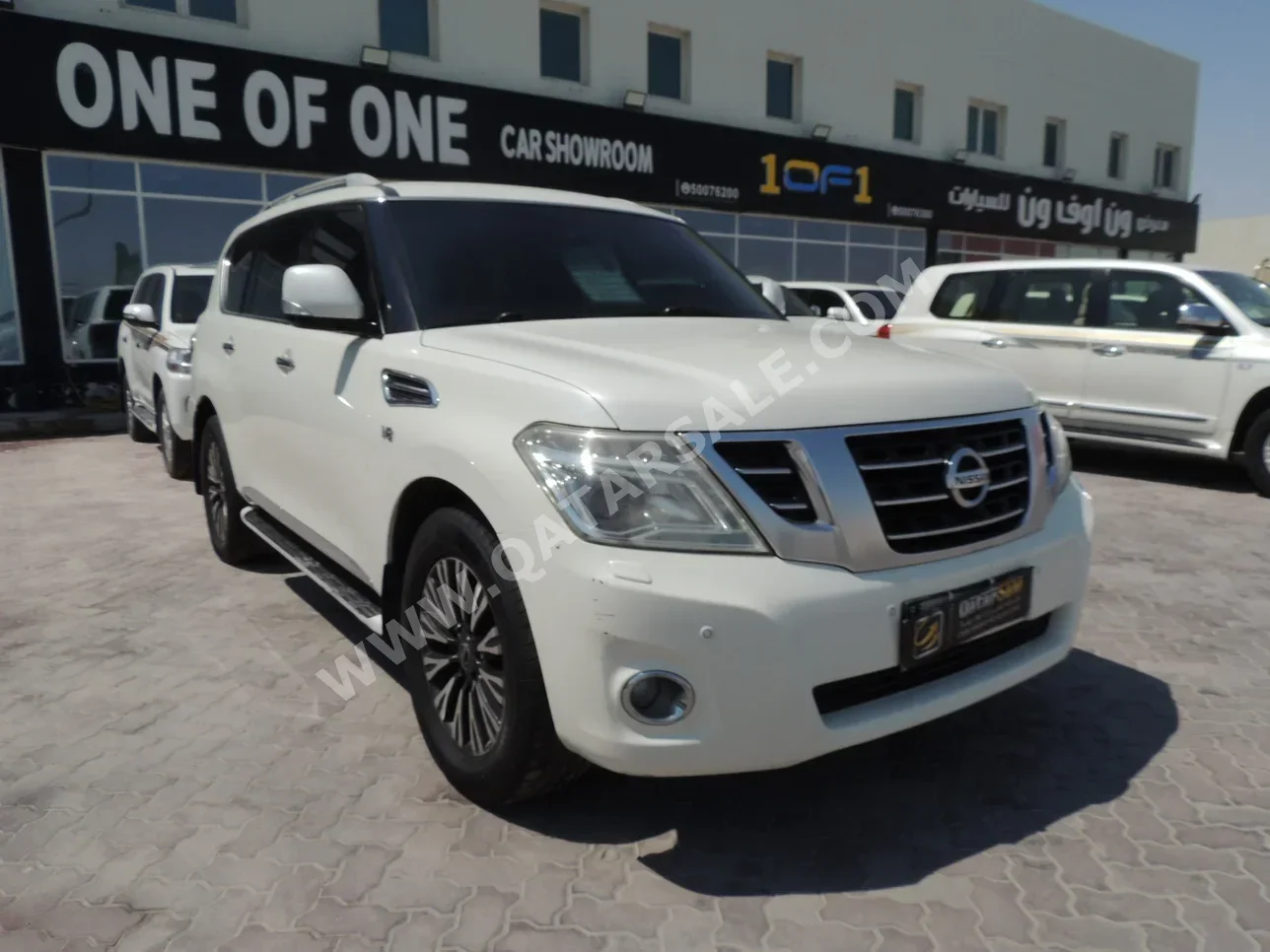 Nissan  Patrol  Platinum  2017  Automatic  216,000 Km  8 Cylinder  Four Wheel Drive (4WD)  SUV  White