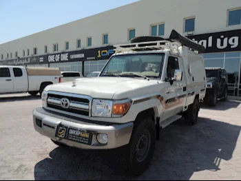  Toyota  Land Cruiser  LX  2022  Manual  16,000 Km  6 Cylinder  Four Wheel Drive (4WD)  Pick Up  White  With Warranty