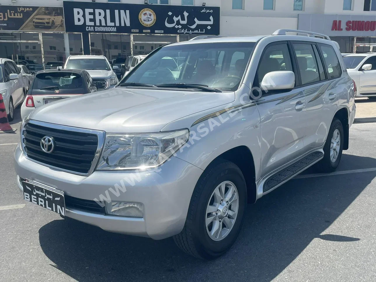 Toyota  Land Cruiser  GX  2011  Automatic  402,000 Km  6 Cylinder  Four Wheel Drive (4WD)  SUV  Silver