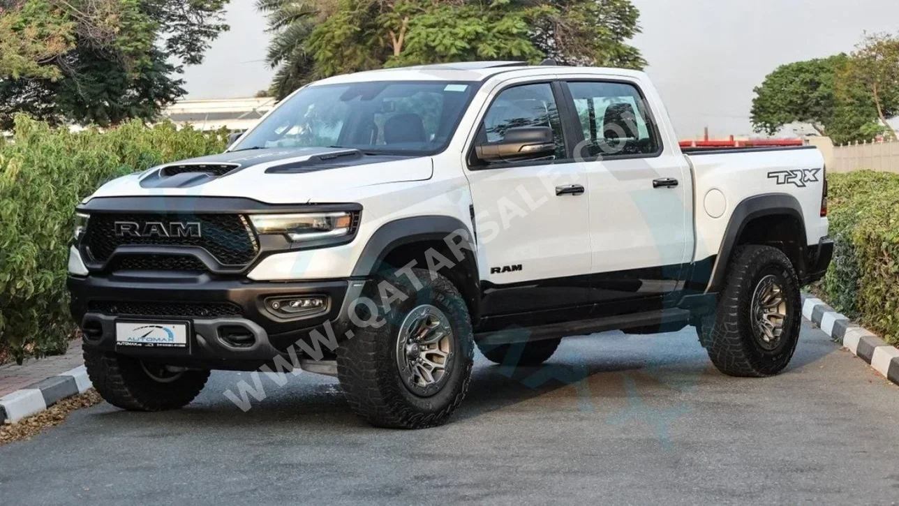 Dodge  Ram  TRX  2024  Automatic  0 Km  8 Cylinder  Four Wheel Drive (4WD)  Pick Up  White  With Warranty