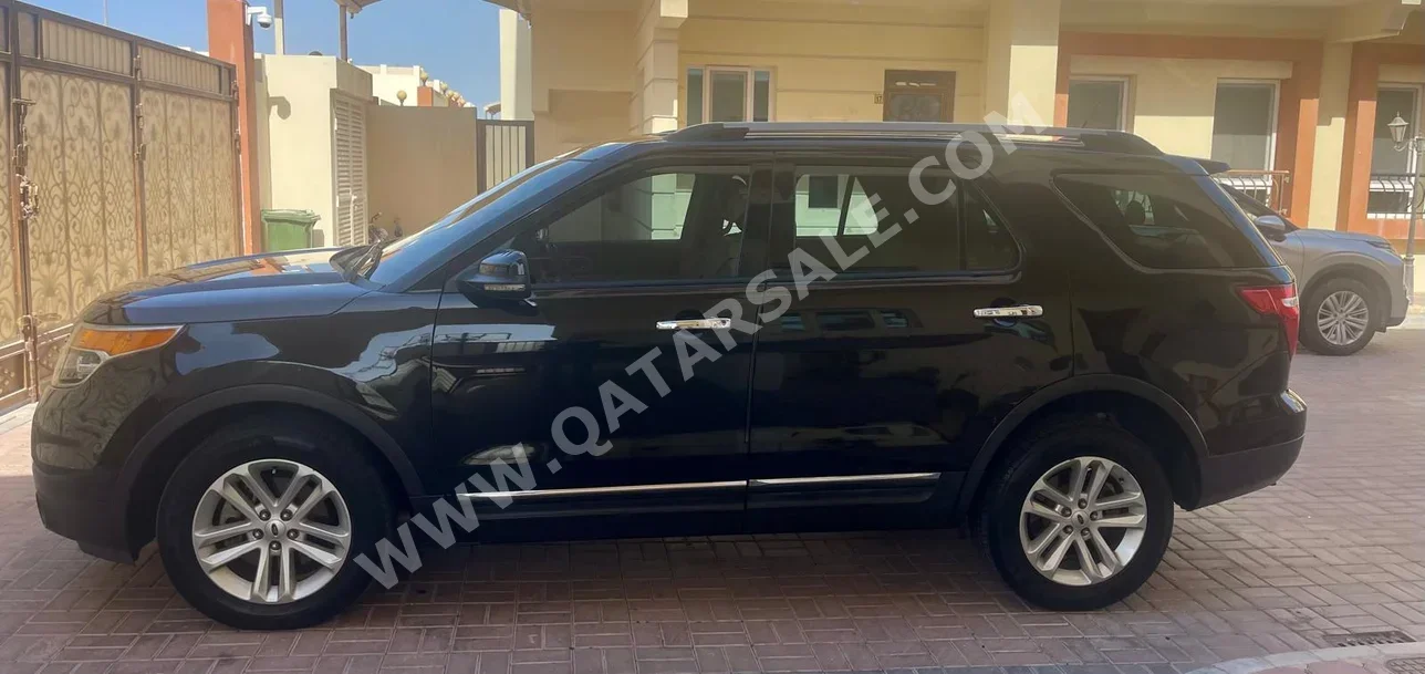 Ford  Explorer  XLT  2013  Automatic  140,000 Km  6 Cylinder  Four Wheel Drive (4WD)  SUV  Black