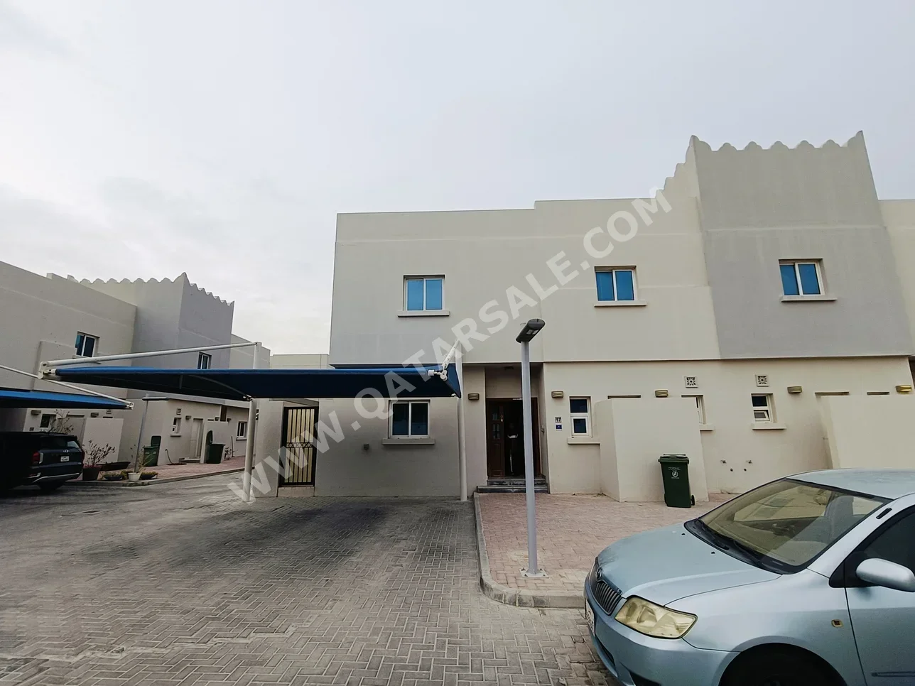 Family Residential  - Semi Furnished  - Al Rayyan  - Ain Khaled  - 4 Bedrooms