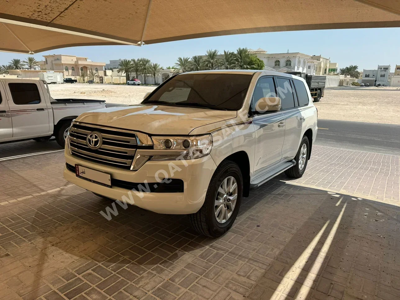 Toyota  Land Cruiser  GXR  2018  Automatic  160,000 Km  6 Cylinder  Four Wheel Drive (4WD)  SUV  White