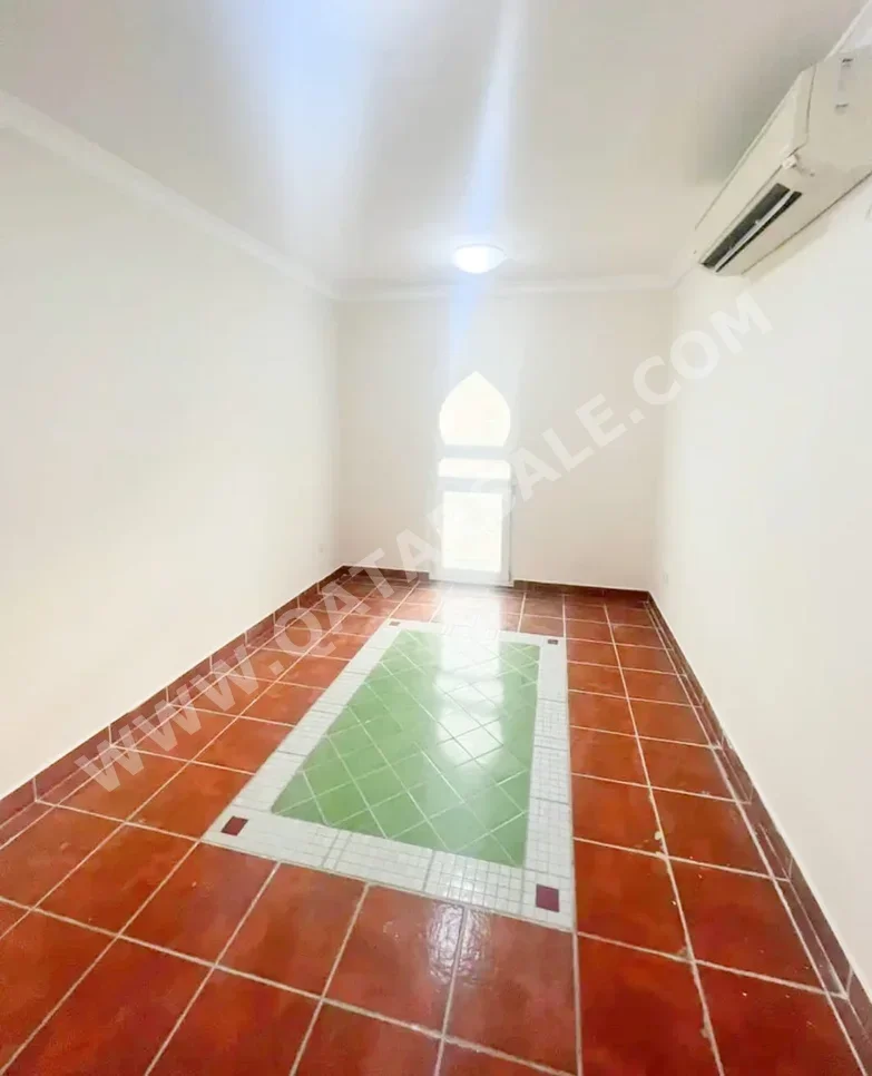 2 Bedrooms  Apartment  in Doha -  Old Airport  Not Furnished