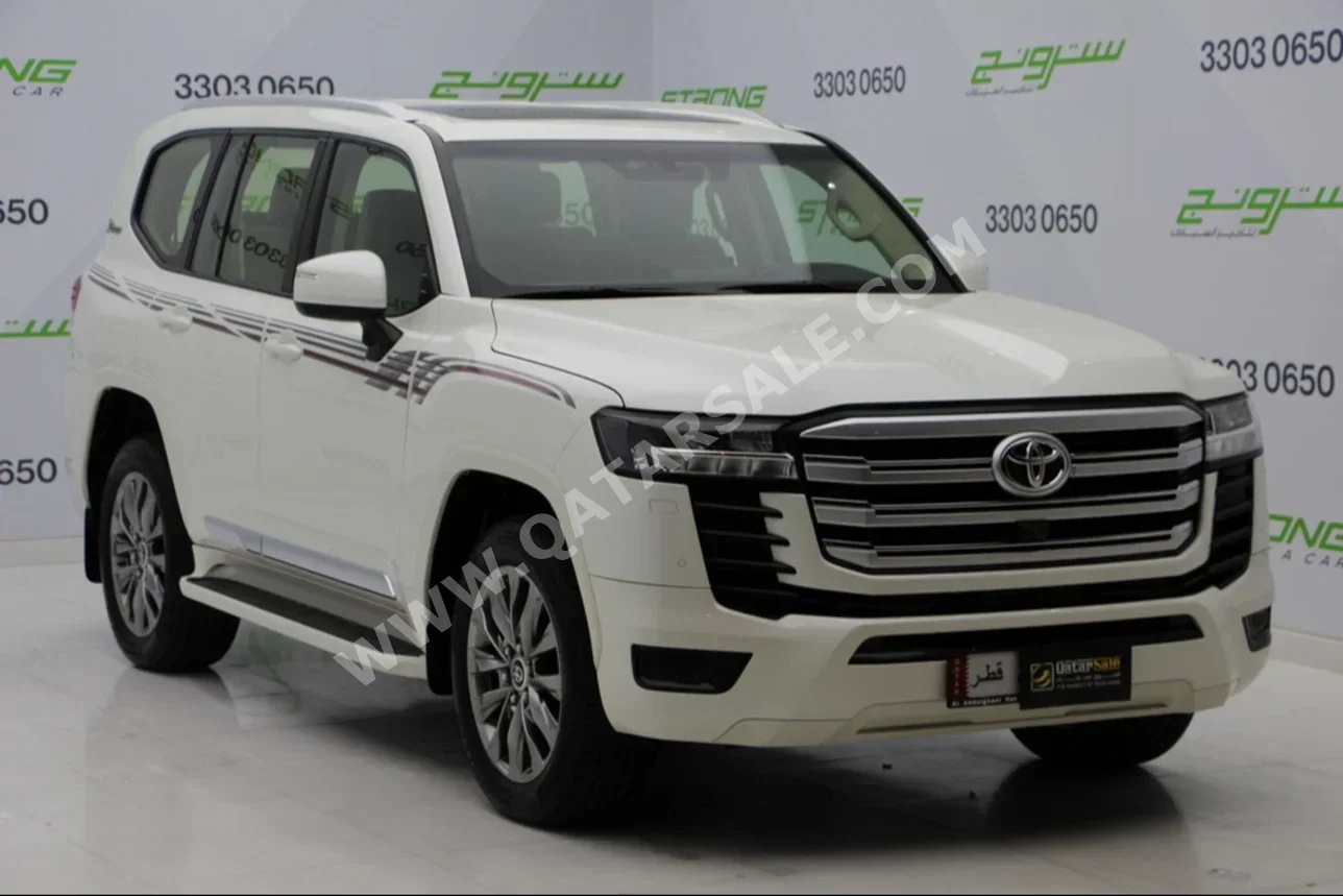 Toyota  Land Cruiser  GXR Twin Turbo  2022  Automatic  131,000 Km  6 Cylinder  Four Wheel Drive (4WD)  SUV  White