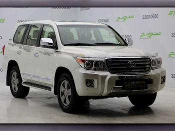 Toyota  Land Cruiser  GXR  2015  Automatic  198,000 Km  8 Cylinder  Four Wheel Drive (4WD)  SUV  Pearl