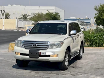 Toyota  Land Cruiser  GXR  2009  Automatic  400,000 Km  6 Cylinder  Four Wheel Drive (4WD)  SUV  White