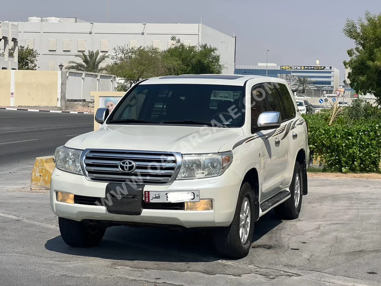 Toyota  Land Cruiser  GXR  2009  Automatic  400,000 Km  6 Cylinder  Four Wheel Drive (4WD)  SUV  White