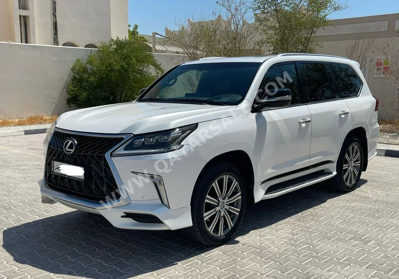 Lexus  LX  570 S  2016  Automatic  179,000 Km  8 Cylinder  Four Wheel Drive (4WD)  SUV  White