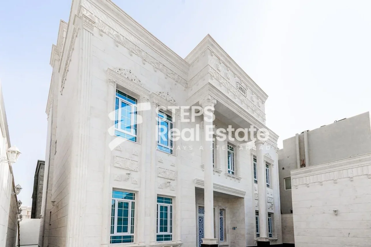 Family Residential  - Not Furnished  - Al Wakrah  - Al Wukair  - 8 Bedrooms