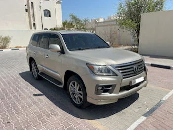 Lexus  LX  570  2014  Automatic  393,000 Km  8 Cylinder  Four Wheel Drive (4WD)  SUV  White