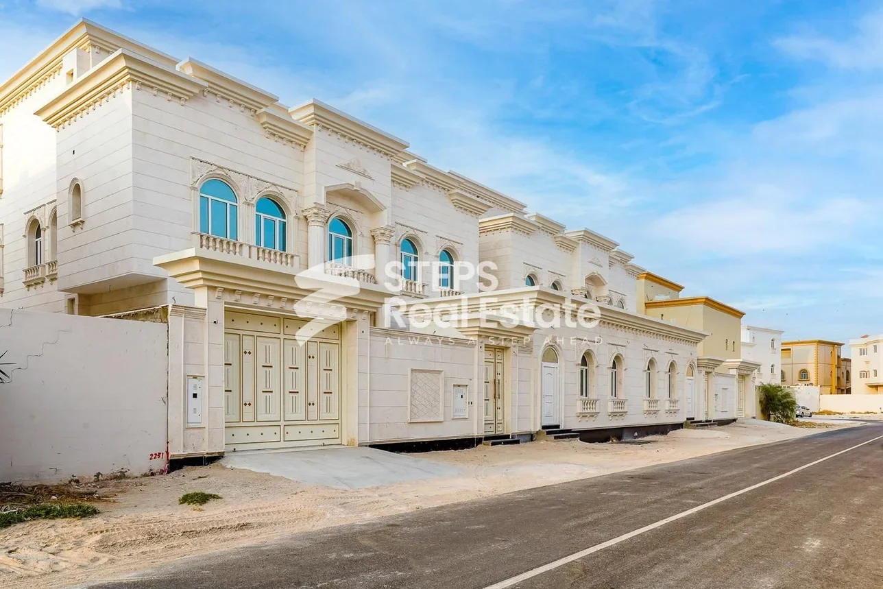 Family Residential  - Not Furnished  - Al Wakrah  - Al Wukair  - 7 Bedrooms