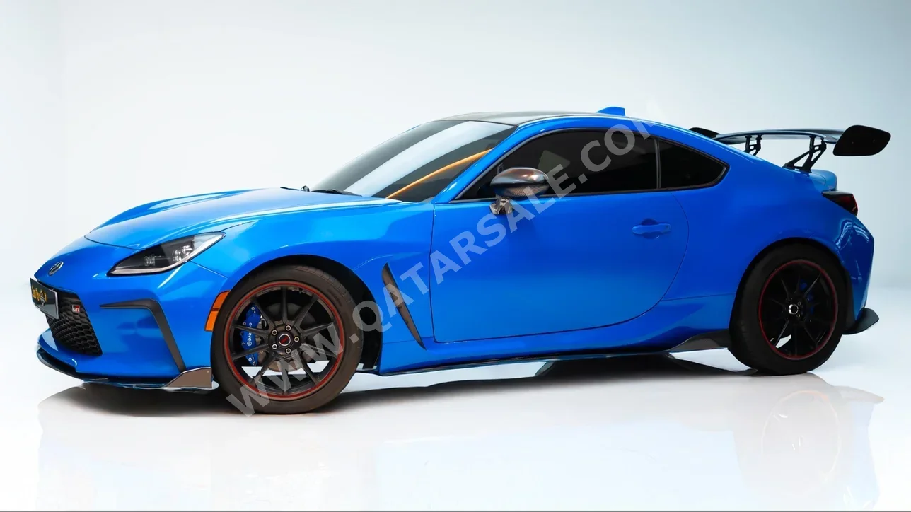 Toyota  FT 86  2023  Automatic  23٬000 Km  4 Cylinder  Four Wheel Drive (4WD)  Coupe / Sport  Blue