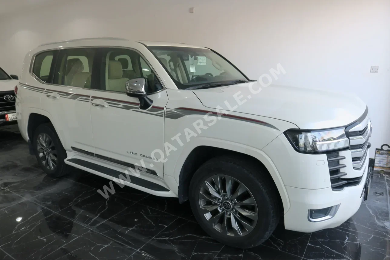 Toyota  Land Cruiser  GXR Twin Turbo  2023  Automatic  54,000 Km  6 Cylinder  Four Wheel Drive (4WD)  SUV  White  With Warranty