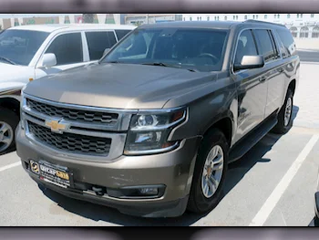 Chevrolet  Suburban  2016  Automatic  207,000 Km  8 Cylinder  Four Wheel Drive (4WD)  SUV  Bronze