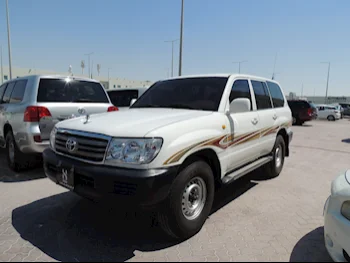 Toyota  Land Cruiser  GX  2006  Manual  449,000 Km  6 Cylinder  Four Wheel Drive (4WD)  SUV  White