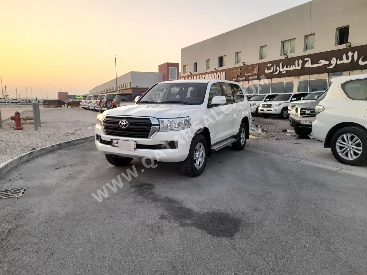 Toyota  Land Cruiser  G  2021  Automatic  36,000 Km  6 Cylinder  Four Wheel Drive (4WD)  SUV  White