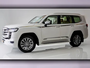 Toyota  Land Cruiser  VXR Twin Turbo  2024  Automatic  5٬800 Km  6 Cylinder  Four Wheel Drive (4WD)  SUV  White  With Warranty