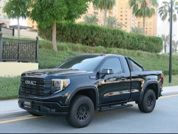 GMC  Sierra  Elevation  2024  Automatic  4,500 Km  8 Cylinder  Four Wheel Drive (4WD)  Pick Up  Black  With Warranty