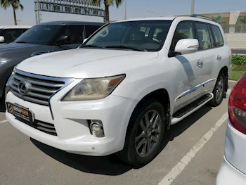 Lexus  LX  570  2014  Automatic  400,000 Km  8 Cylinder  Four Wheel Drive (4WD)  SUV  White