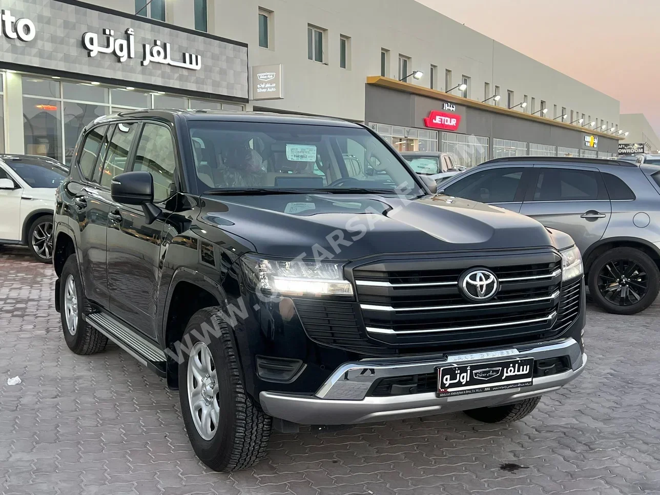 Toyota  Land Cruiser  GX  2023  Automatic  40٬500 Km  6 Cylinder  Four Wheel Drive (4WD)  SUV  Black  With Warranty