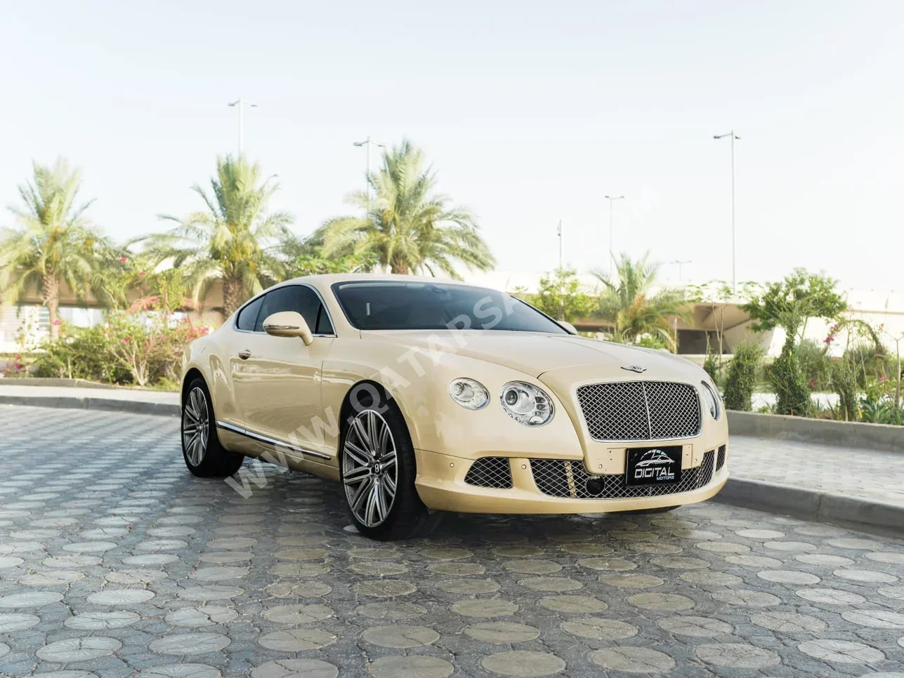 Bentley  GT  Speed  2013  Automatic  65,000 Km  12 Cylinder  All Wheel Drive (AWD)  Coupe / Sport  Beige