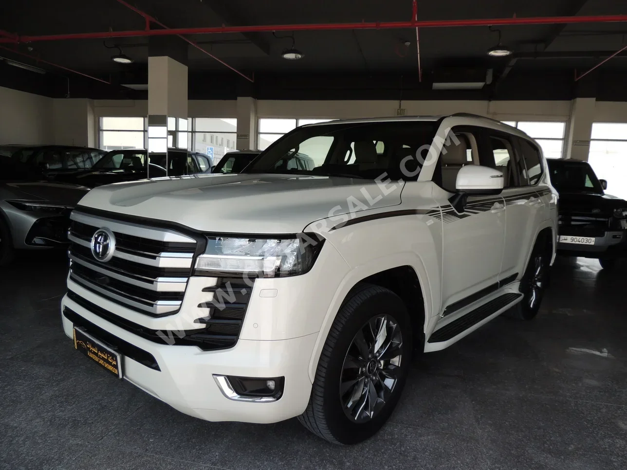 Toyota  Land Cruiser  GXR Twin Turbo  2023  Automatic  34٬000 Km  6 Cylinder  Four Wheel Drive (4WD)  SUV  White  With Warranty