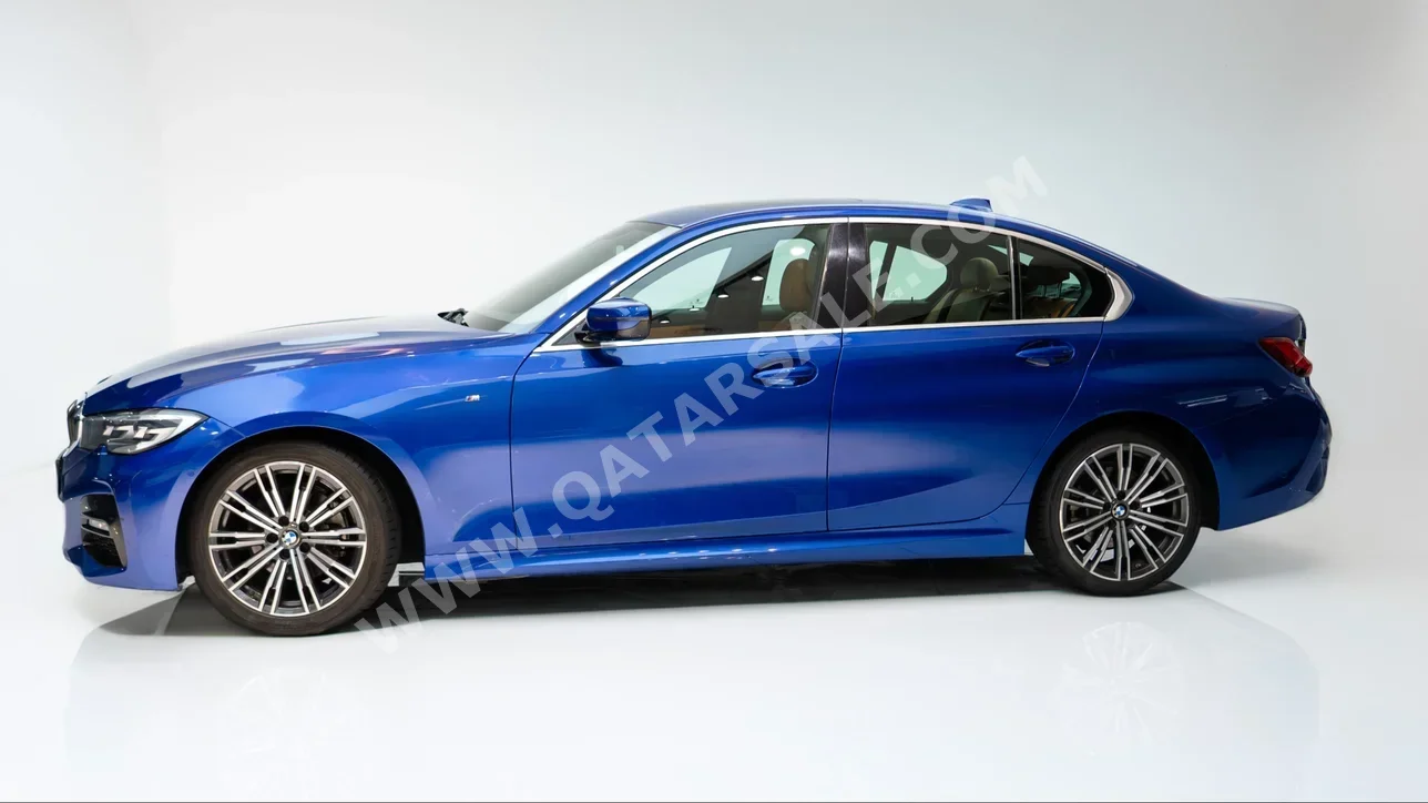 BMW  3-Series  320  2021  Automatic  46٬000 Km  4 Cylinder  Rear Wheel Drive (RWD)  Sedan  Blue