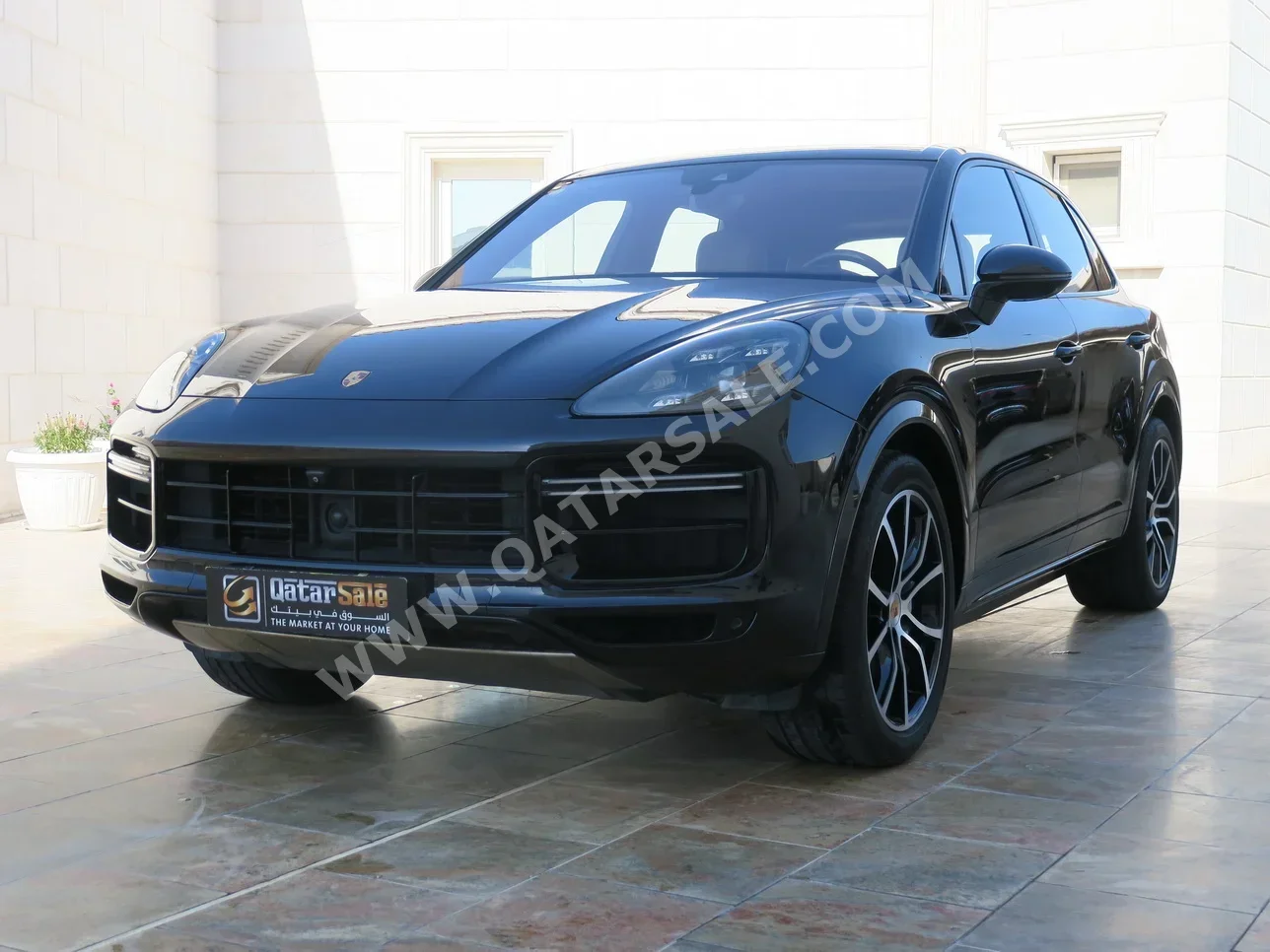 Porsche  Cayenne  Turbo  2019  Automatic  67,000 Km  8 Cylinder  Four Wheel Drive (4WD)  SUV  Black  With Warranty