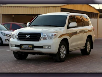 Toyota  Land Cruiser  GX  2008  Automatic  350,000 Km  6 Cylinder  Four Wheel Drive (4WD)  SUV  White