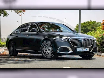 Mercedes-Benz  Maybach  S680  2023  Automatic  0 Km  12 Cylinder  All Wheel Drive (AWD)  Sedan  Black  With Warranty